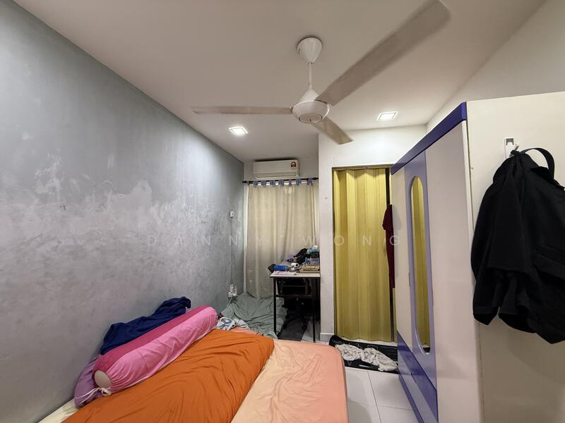 Bandar Country Homes untuk Untuk Dijual - RM 440,000, Apr 2026 - Bedroom - PropertyGuru.com.my