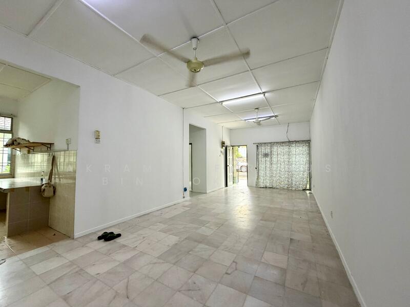 Warisan Permai Kota Warisan untuk Untuk Dijual - RM 475,000, Mac 2026 - Living Room - PropertyGuru.com.my
