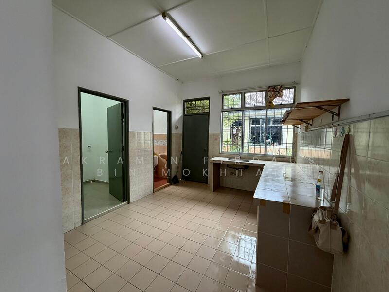 Warisan Permai Kota Warisan untuk Untuk Dijual - RM 475,000, Mac 2026 - Kitchen - PropertyGuru.com.my