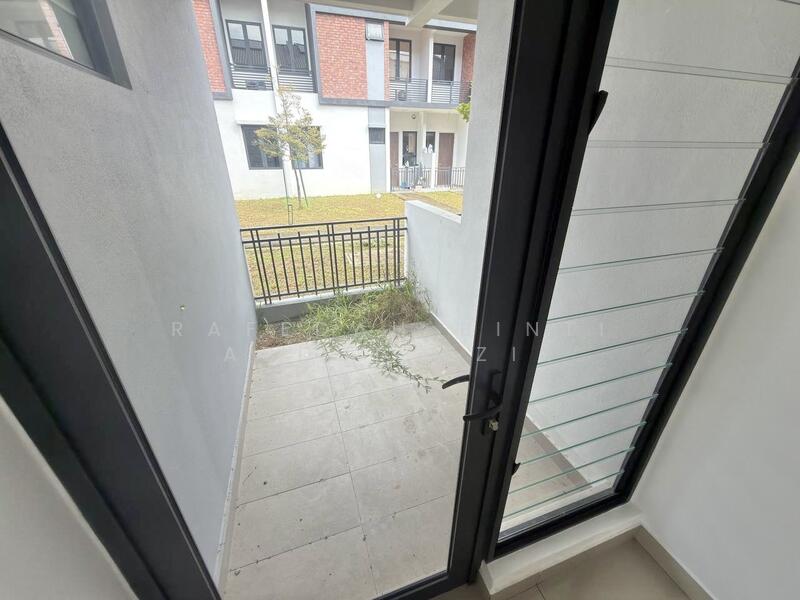 Terraced House for Sale in Sungai Buloh (Selangor) - Rafedah Binti Abdul Aziz - Exterior - PropertyGuru.com.my