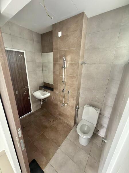 Terraced House for Sale in Sungai Buloh (Selangor) - Rafedah Binti Abdul Aziz - Bathroom - PropertyGuru.com.my