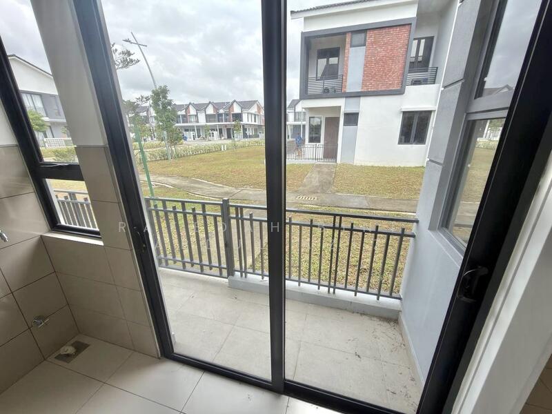 Terraced House for Sale in Sungai Buloh (Selangor) - Rafedah Binti Abdul Aziz - Exterior - PropertyGuru.com.my