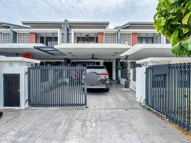 For Sale - Elmina Green Three