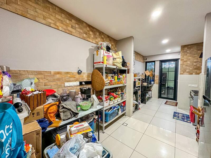 For Sale - Elmina Green Three