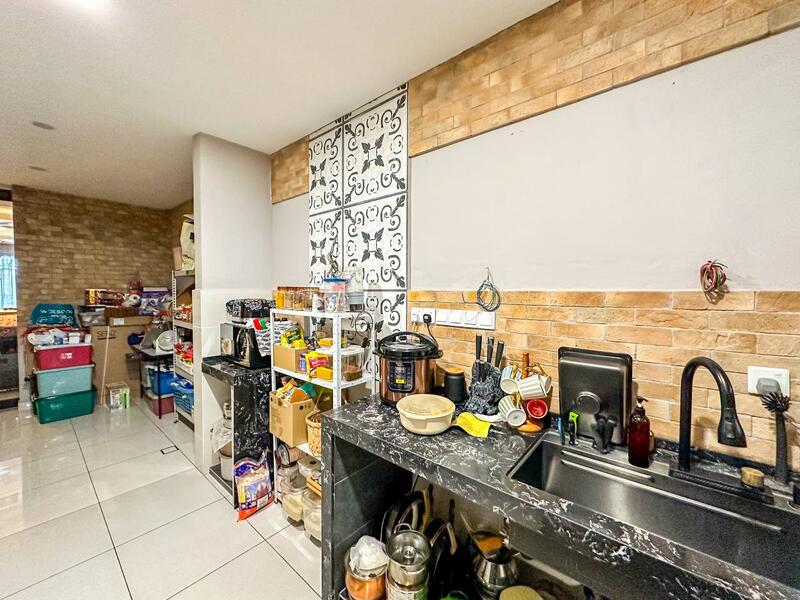 For Sale - Elmina Green Three