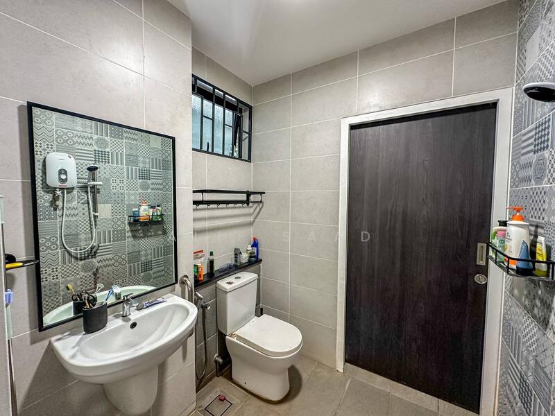 For Sale - Elmina Green Three