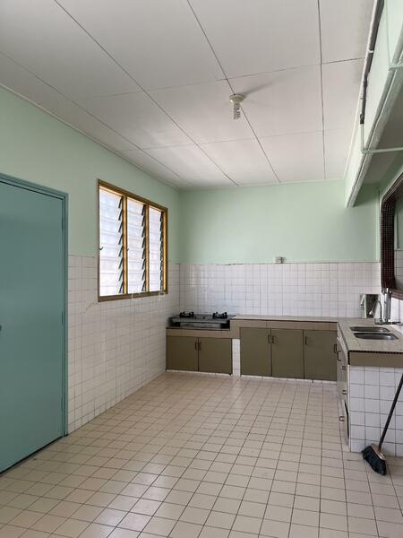 2-storey Terraced House for Rent in Taman Connaught (Cheras) - CP Tan - Kitchen - PropertyGuru.com.my