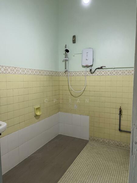2-storey Terraced House for Rent in Taman Connaught (Cheras) - CP Tan - Bathroom - PropertyGuru.com.my
