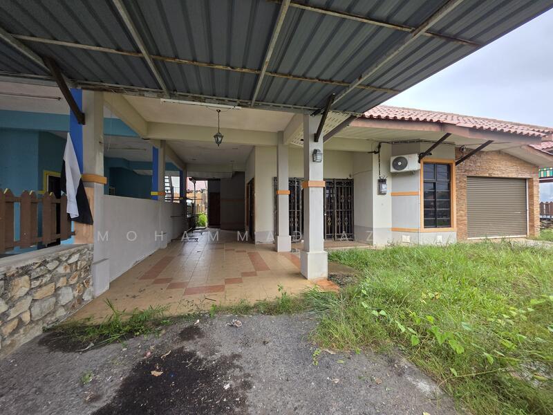 Semi-Detached House for Sale in Bandar Jengka (Bandar Tun Razak) - Mohammad Azizi - Exterior - PropertyGuru.com.my