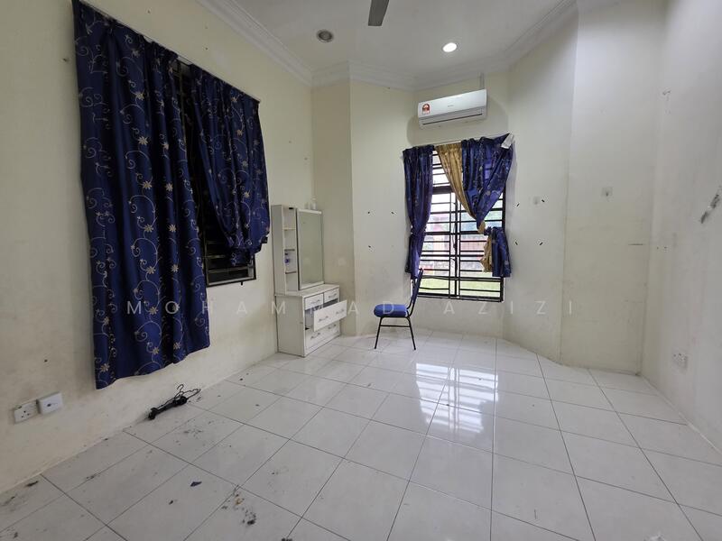 Semi-Detached House for Sale in Bandar Jengka (Bandar Tun Razak) - Mohammad Azizi - Bedroom - PropertyGuru.com.my