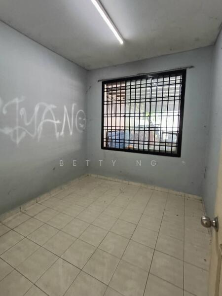 Untuk Dijual - Taman Nesa