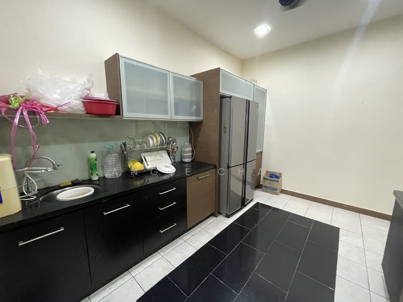 Rumah Bandar untuk Dijual di Sunway Damansara (Kota Damansara) - Angie Chai - Kitchen - PropertyGuru.com.my