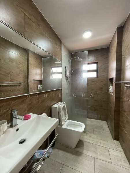 Rumah Bandar untuk Dijual di Sunway Damansara (Kota Damansara) - Angie Chai - Bathroom - PropertyGuru.com.my