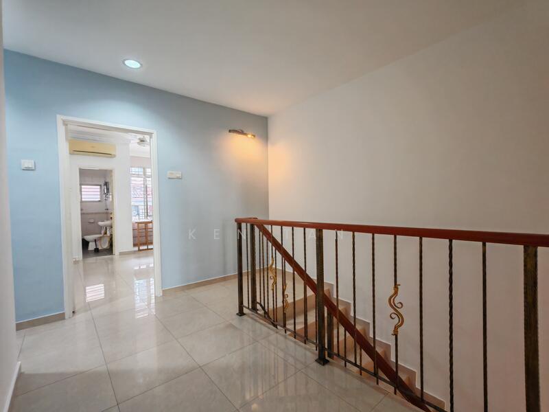 2 Storey Terrace @ Bukit Serdang untuk Untuk Dijual - RM 888,000, Feb 2026 - Corridor - PropertyGuru.com.my