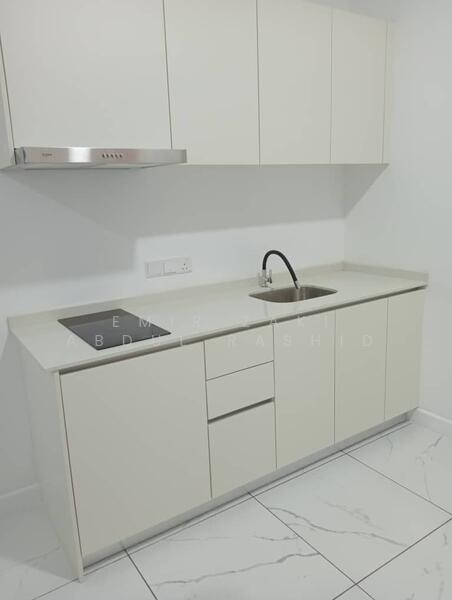 Cubic Botanical untuk Untuk Disewa - RM 2,400 /bulan, Mac 2026 - Kitchen - PropertyGuru.com.my