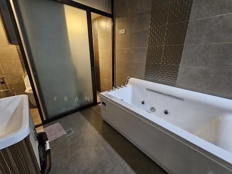 Rumah Berkembar untuk Dijual di Kajang (Selangor) - Francis Thee - Bathroom - PropertyGuru.com.my