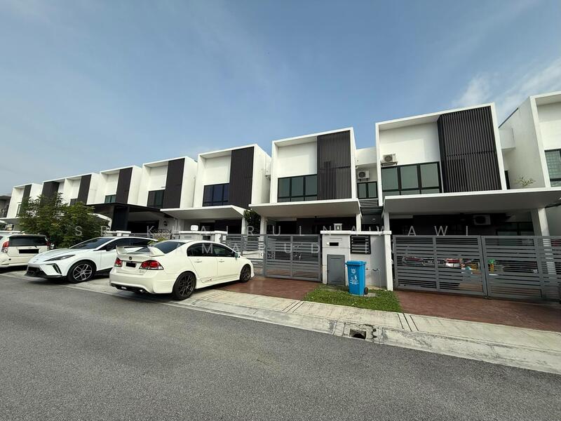 Terraced House for Sale in Shah Alam (Selangor) - Muhd Khairulnawawi Kamaruddin - Exterior - PropertyGuru.com.my