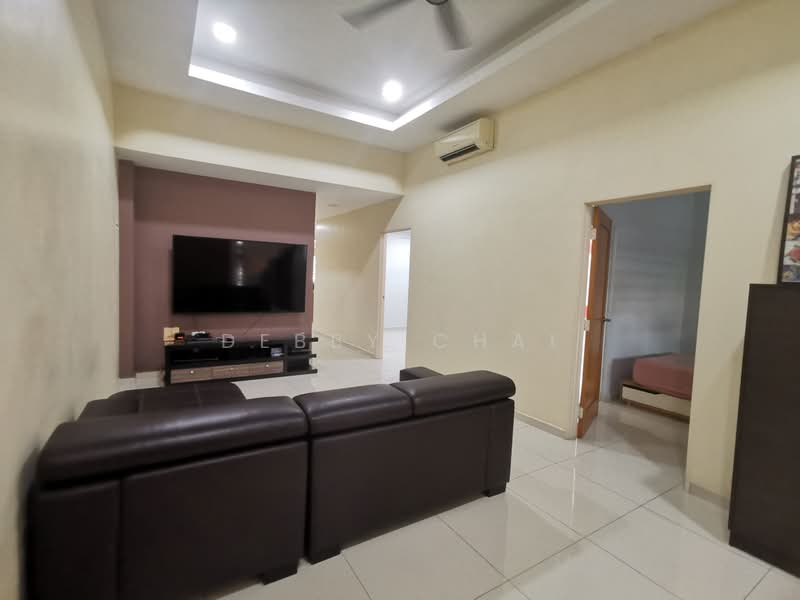 Rumah Teres 1.5 Tingkat untuk Dijual di Taman Shanghai (Jalan Klang Lama (Old Klang Road)) - Debby Chai - Living Room - PropertyGuru.com.my