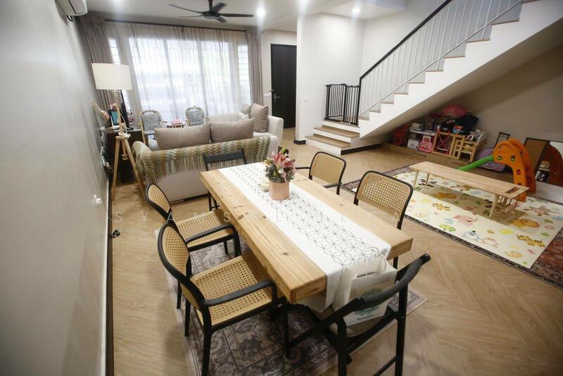 2-storey Terraced House for Sale in Elmina (Shah Alam) - Syamsul Ilham - Living Room - PropertyGuru.com.my