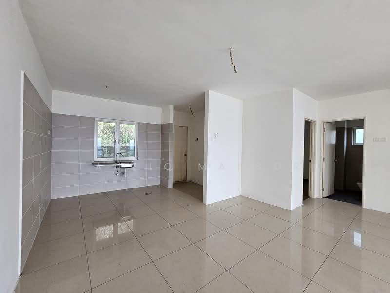Semi-Detached House for Sale in Bandar Baru Salak Tinggi (Sepang) - Taufiq Mansor - Kitchen - PropertyGuru.com.my