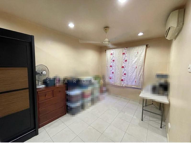 Semi-Detached House for Sale in Laman Residen Kipark Sri Utara (Batu Caves) - Sharoan Sor - Bedroom - PropertyGuru.com.my