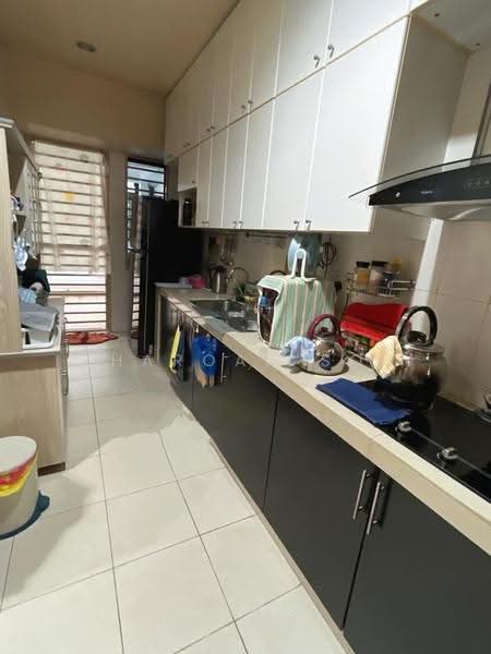 Semi-Detached House for Sale in Laman Residen Kipark Sri Utara (Batu Caves) - Sharoan Sor - Kitchen - PropertyGuru.com.my