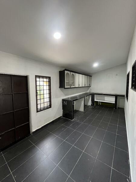 Taman Puteri Wangsa untuk Untuk Disewa - RM 1,800 /bulan, Feb 2026 - Kitchen - PropertyGuru.com.my