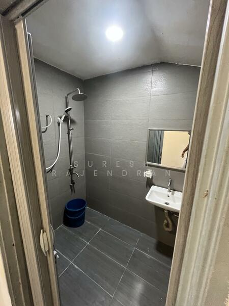 Taman Puteri Wangsa untuk Untuk Disewa - RM 1,800 /bulan, Feb 2026 - Bathroom - PropertyGuru.com.my