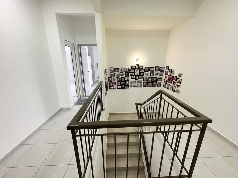 Rumah Bandar untuk Dijual di Bandar Bukit Puchong 2 (Puchong) - Vincent Khong - Corridor - PropertyGuru.com.my