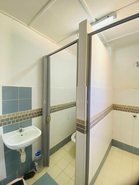 Rumah Teres 2 Tingkat untuk Dijual di Bangi (Selangor) - Mahirah . - Bathroom - PropertyGuru.com.my