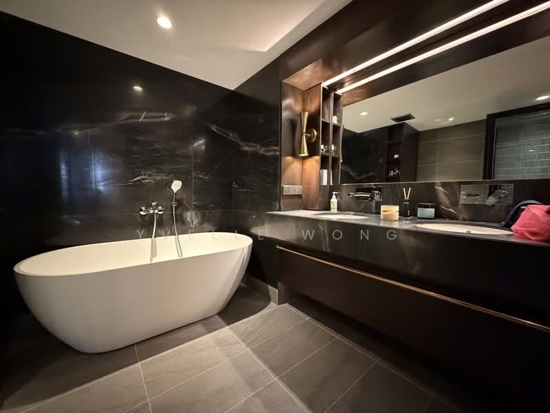 Kondominium untuk Dijual di Seri Duta II - Yvelle Wong - Master Bathroom - PropertyGuru.com.my