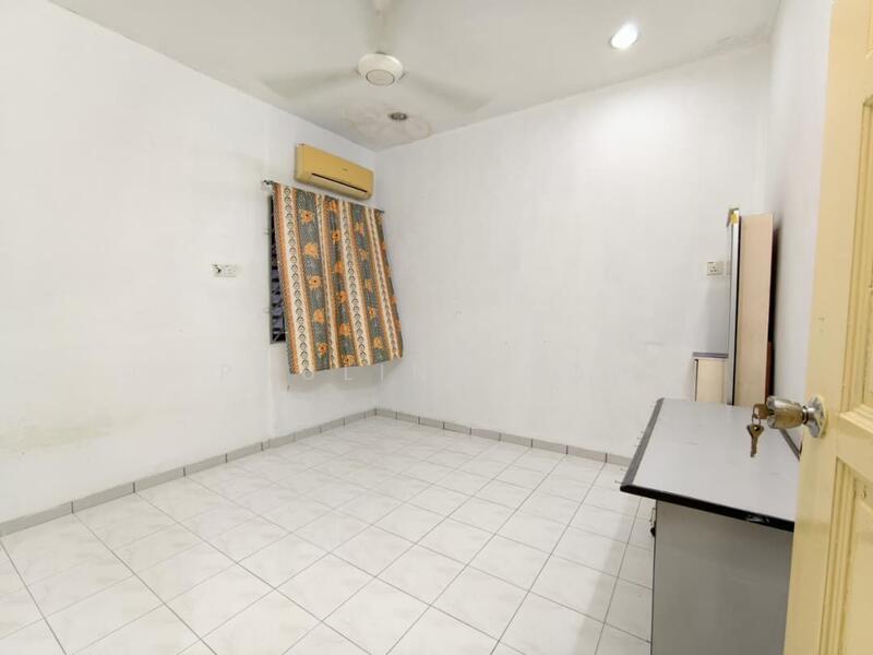 1-storey Terraced House for Sale in Taman Johor (Tampoi) - Pauline Goh - Interior - PropertyGuru.com.my