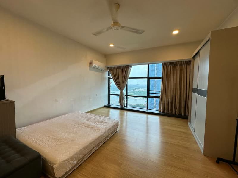 Condominium for Rent at Amberside @ Country Garden Danga Bay - Ee Fong Toh - Bedroom - PropertyGuru.com.my
