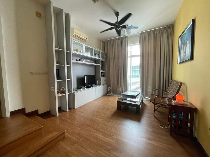 Rumah Berkembar untuk Dijual di Setia Eco Park (Setia Alam) - Roger Phang - Living Room - PropertyGuru.com.my