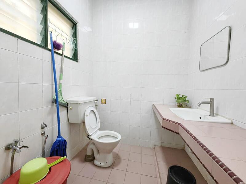 Rumah Teres 2-Tingkat untuk Dijual di Puchong (Selangor) - Chow Kok Toong - Bathroom - PropertyGuru.com.my