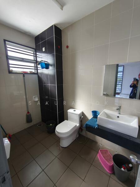 2-storey Terraced House for Rent in Skudai (Johor) - Sakura Tok - Bathroom - PropertyGuru.com.my