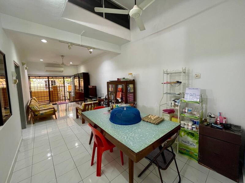 1-storey Terraced House for Sale in Taman Melawati (Ulu Kelang) - Amin Azlan - Living Room - PropertyGuru.com.my