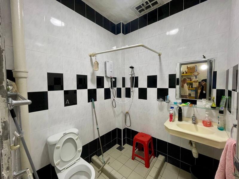 1-storey Terraced House for Sale in Taman Melawati (Ulu Kelang) - Amin Azlan - Bathroom - PropertyGuru.com.my