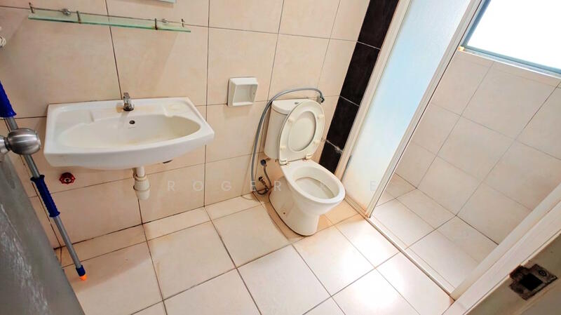 D'Pulze Cyberjaya untuk Untuk Disewa - RM 1,500 /bulan, Mac 2026 - Bathroom - PropertyGuru.com.my