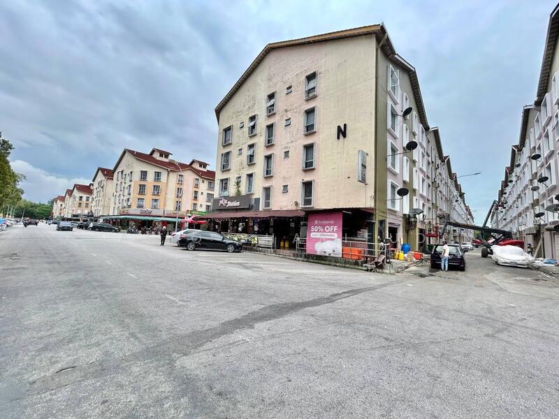 For Sale - Pusat Komersial Seksyen 7