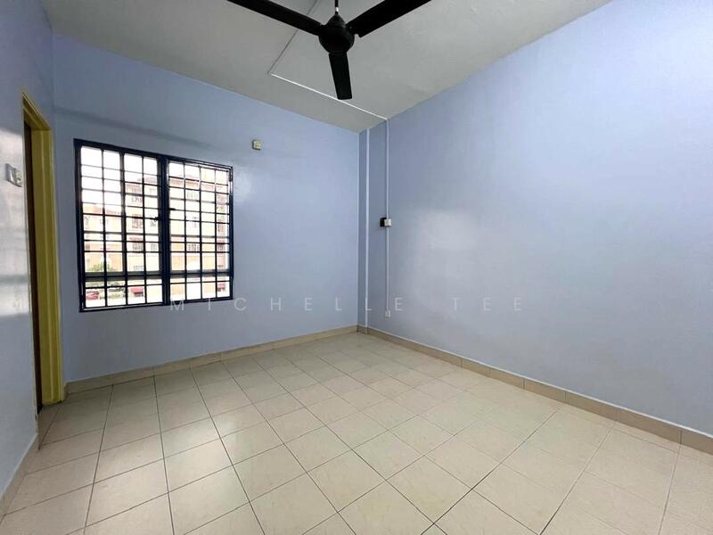 Apartment for Rent at Pangsapuri Akasia (Bandar Botanic) - Michelle Tee - Interior - PropertyGuru.com.my