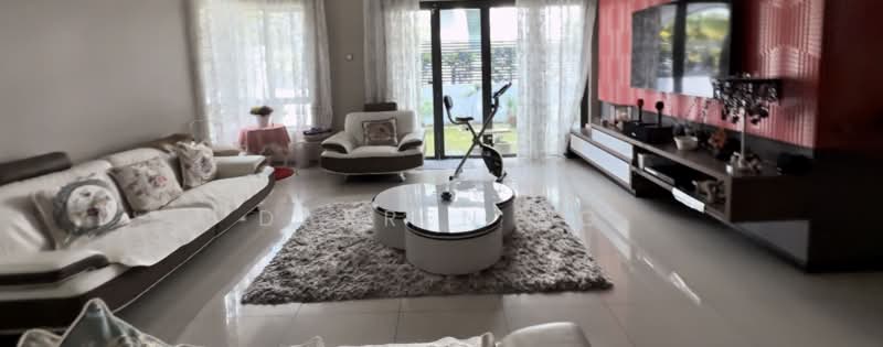 Rumah Berkembar untuk Dijual di Shah Alam (Selangor) - Darren Ng - Living Room - PropertyGuru.com.my