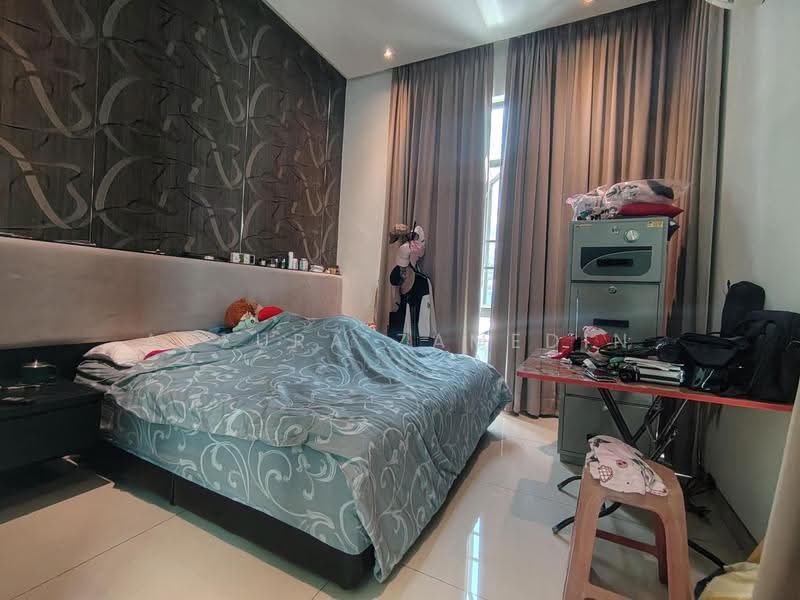 Bungalow House for Sale in Kota Damansara (Selangor) - Adzura Zamedin - Bedroom - PropertyGuru.com.my