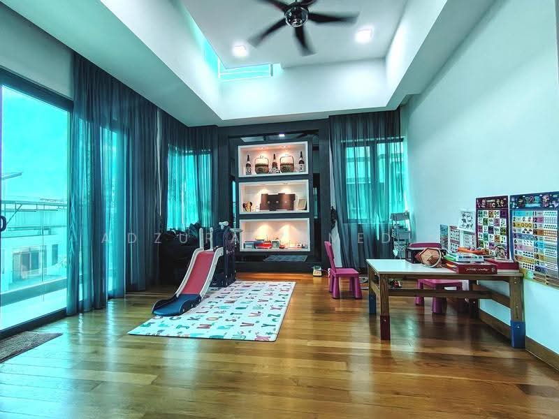 Bungalow House for Sale in Kota Damansara (Selangor) - Adzura Zamedin - PropertyGuru.com.my