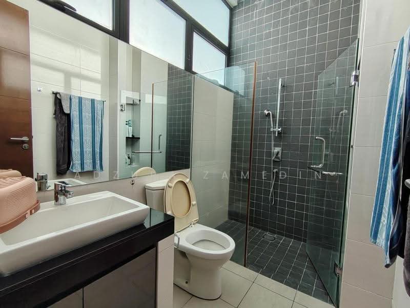 Bungalow House for Sale in Kota Damansara (Selangor) - Adzura Zamedin - PropertyGuru.com.my