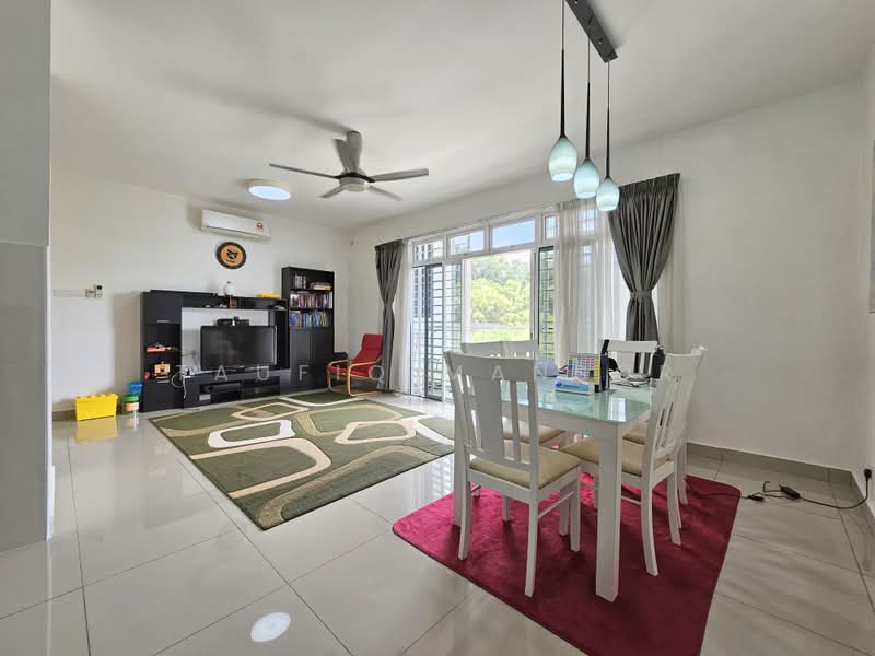 Kondominium untuk Dijual di Dwiputra Residences - Taufiq Mansor - Living Room - PropertyGuru.com.my