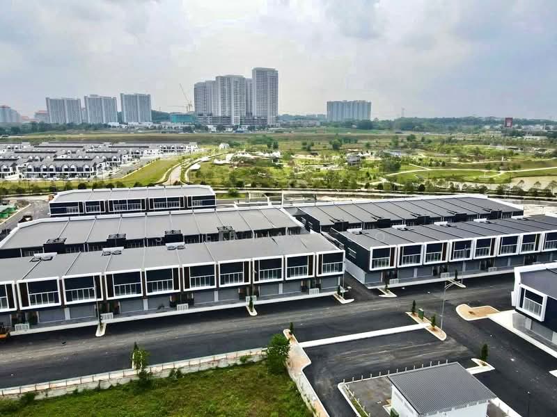 Shop / Office for Rent in Sepang (Selangor) - Stella Foo - Exterior - PropertyGuru.com.my