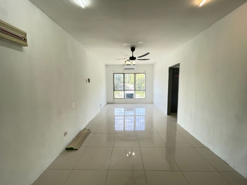 Apartment for Sale at One Sierra Apartment - Sean Yong - Living Room - PropertyGuru.com.my
