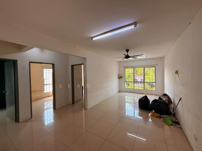 Pangsapuri untuk Dijual di One Sierra Apartment - Sean Yong - Living Room - PropertyGuru.com.my