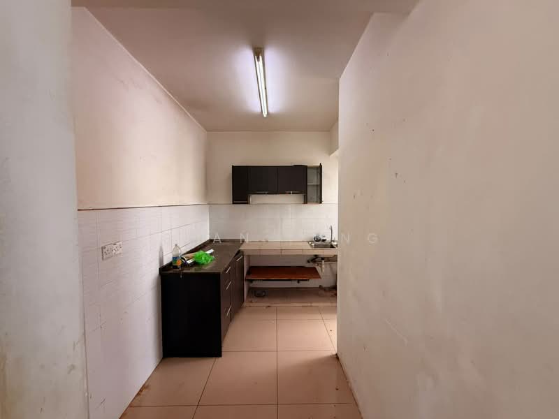 Pangsapuri untuk Dijual di One Sierra Apartment - Sean Yong - Kitchen - PropertyGuru.com.my